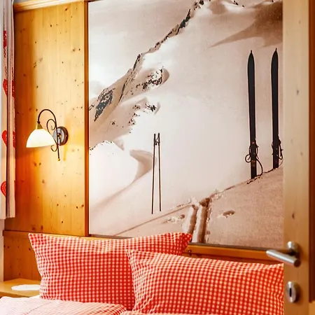 Alpenflora 2 Apartment Ischgl