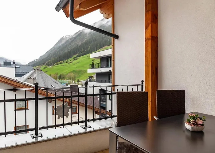 Alpenflora 2 * Ischgl